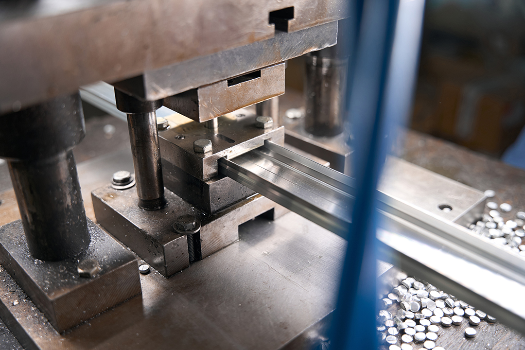 machine for processing metal detail in the worksho 2024 10 19 23 32 49 utc